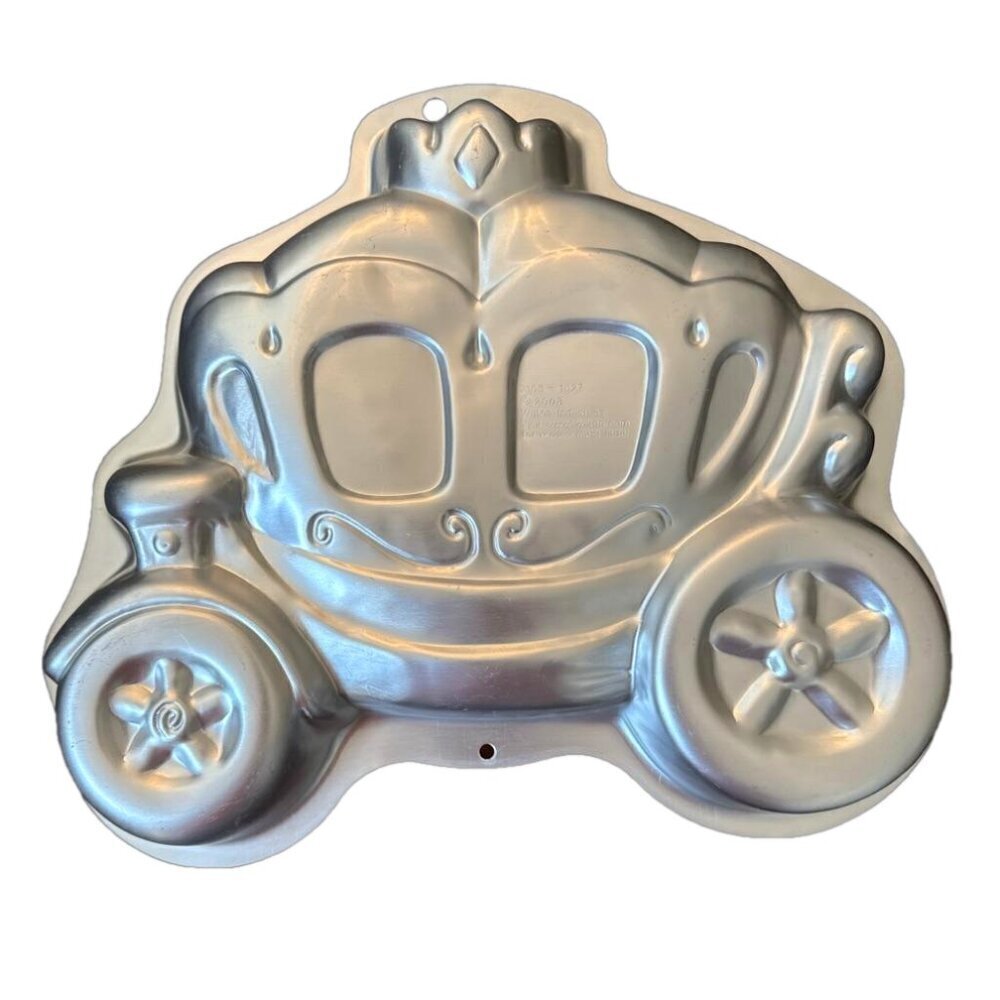Wilton Princess Carriage Cake Pan #2105-1027 2008 Princess Birthday party